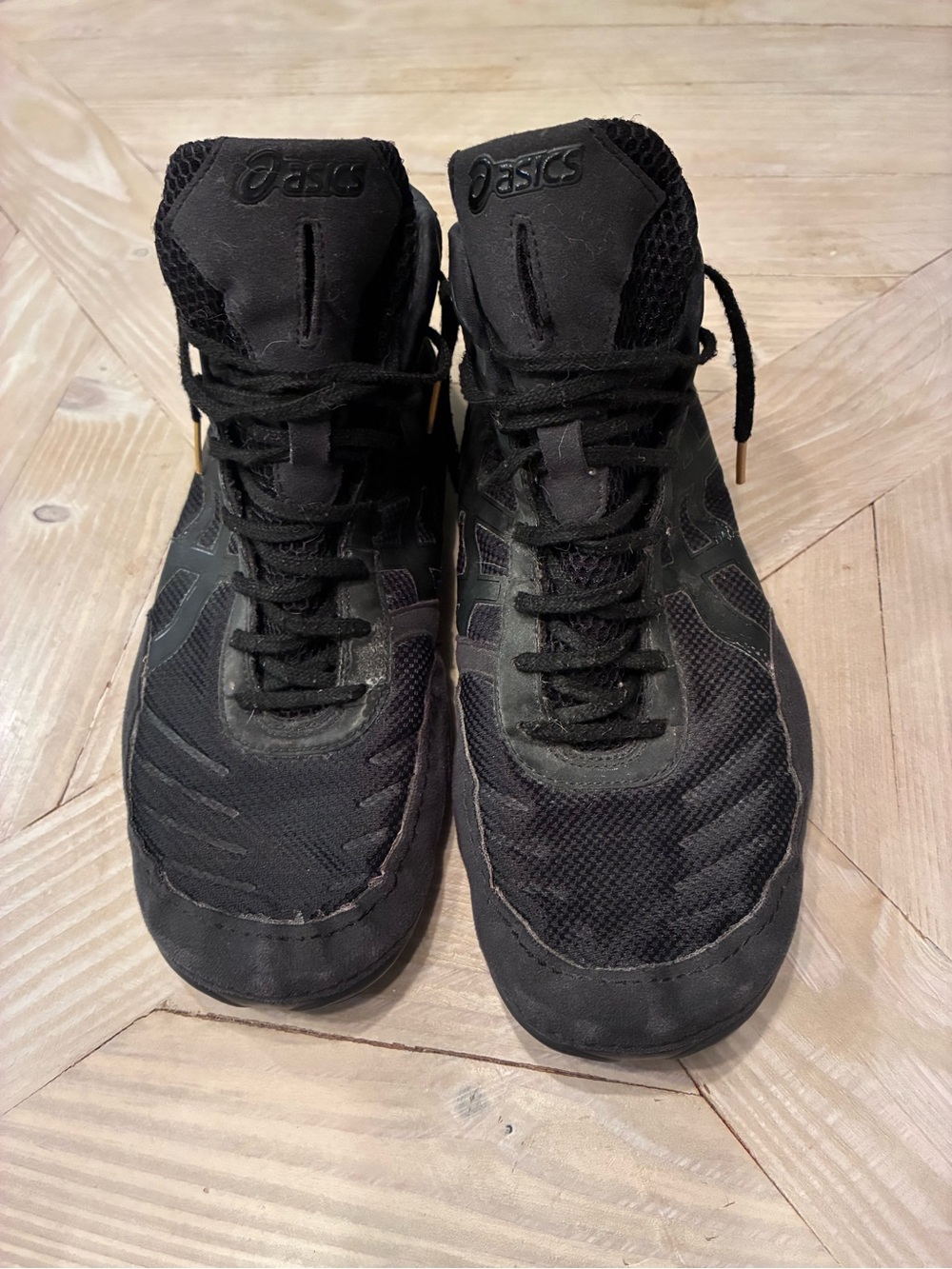 ASICS Men's Black Athletic Lace-Up Wrestling shoes J501N